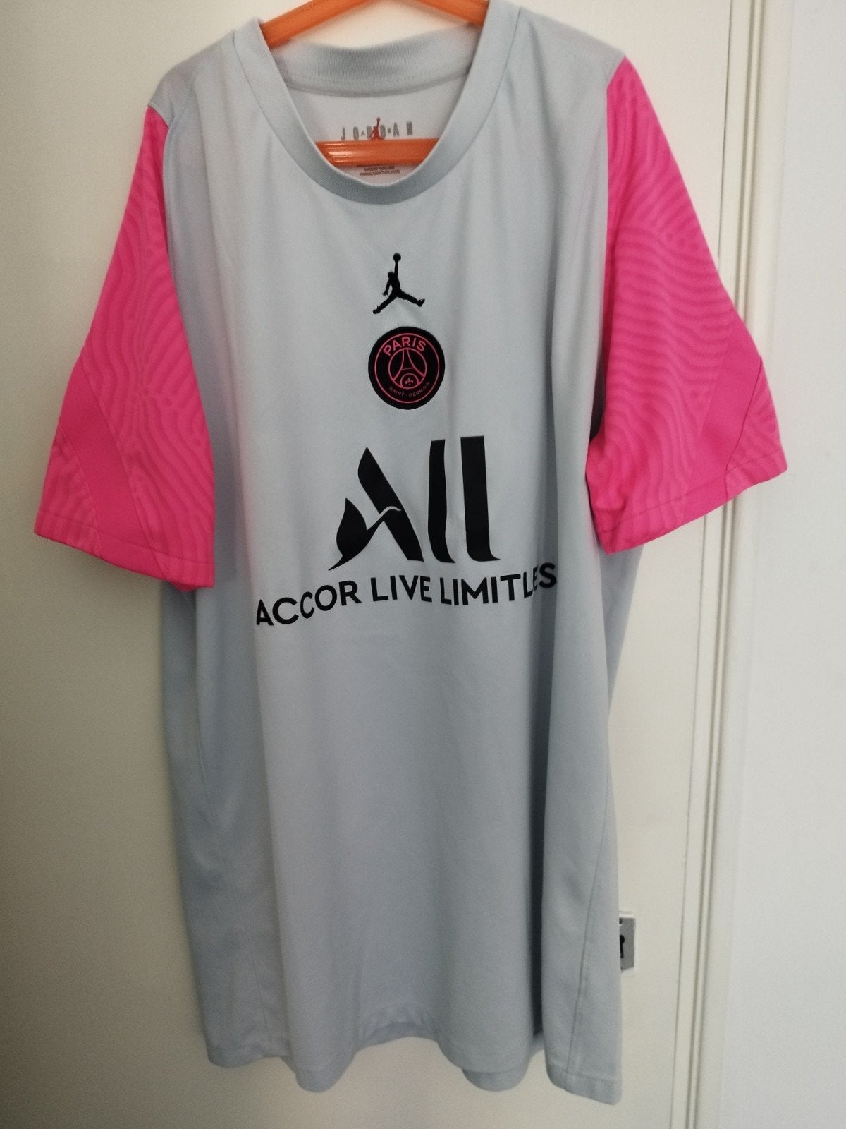 PSG Voetbal/Training T-shirt - Maat L, Kleding | Heren, T-shirts, Maat 52/54 (L), Meerkleurig, Ophalen of Verzenden, Zo goed als nieuw