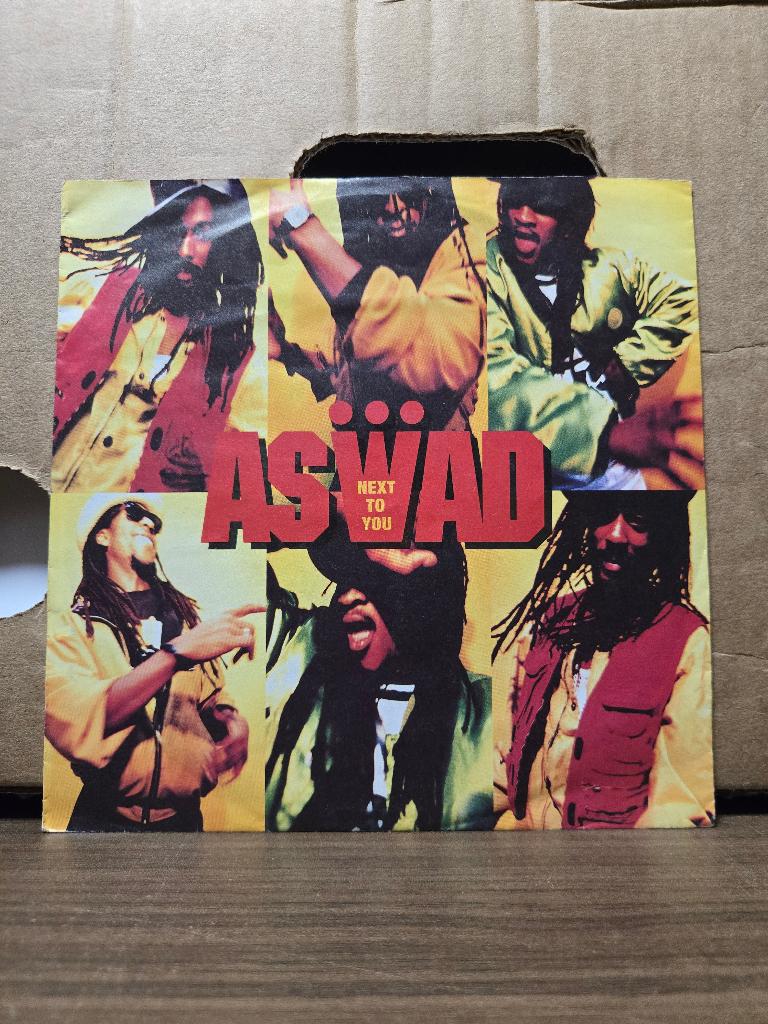 Aswad - Next to you, 7 inch, Ophalen of Verzenden, Zo goed als nieuw, Pop