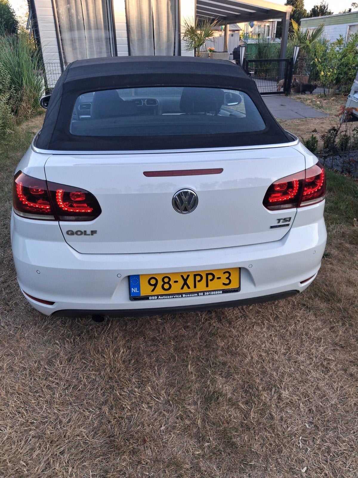Volkswagen Golf 1.2 TSI 77KW BMT Cabriolet 2012 Wit, Voorwielaandrijving, 1321 kg, Zwart, 4 cilinders