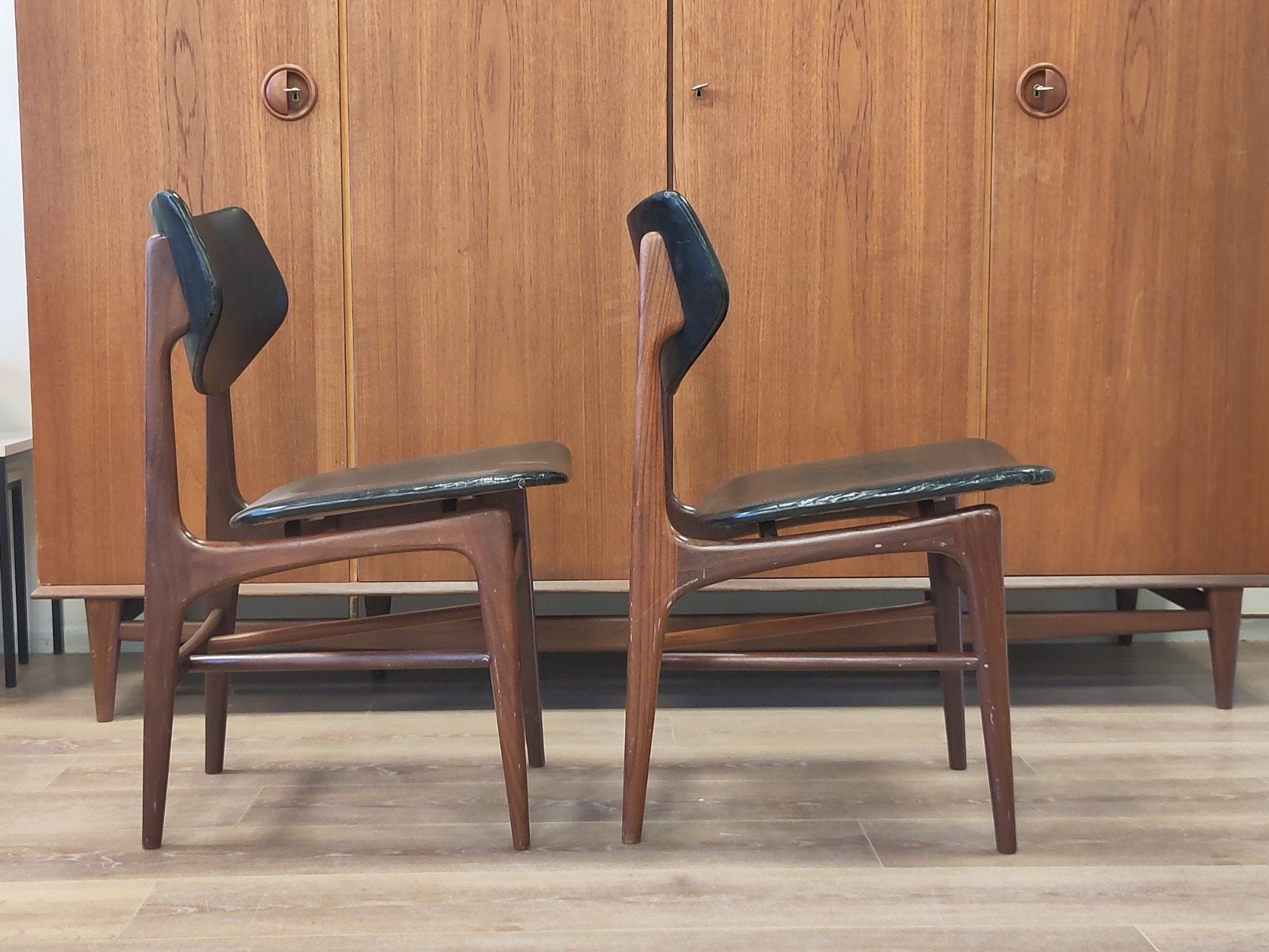 2x vintage teak houten Webe stoel Hamar Louis van Teeffelen, Hout, Gebruikt, Twee, .