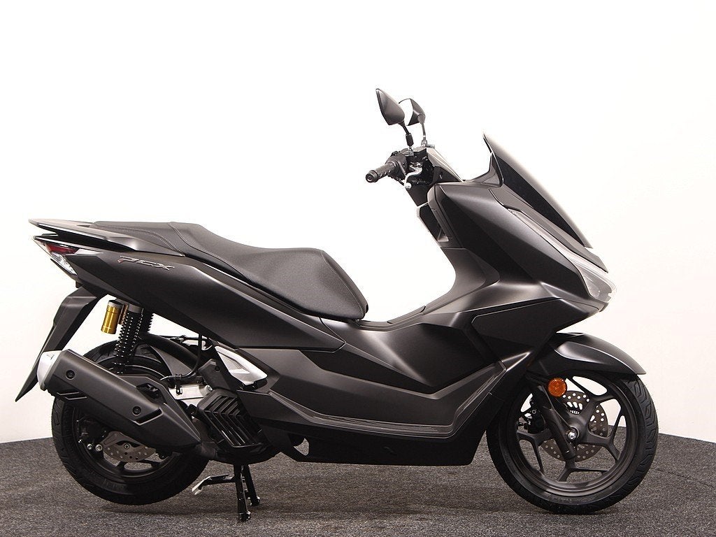 Honda PCX 125, Bedrijf, Scooter