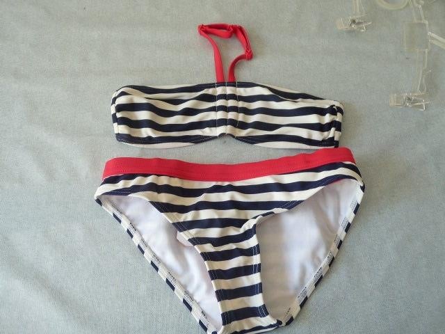 bikini blauw met wit streep en rood accent, mt 128 Manouxx, Bikiniset, Meisje, Nieuw, Manouxx
