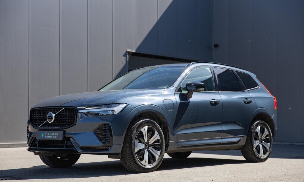 Volvo XC60 2.0 T6 Plug-in hybrid AWD Plus Dark Panorama H/K, Auto's, Volvo, Automaat, Gebruikt, 2063 kg, 4 cilinders