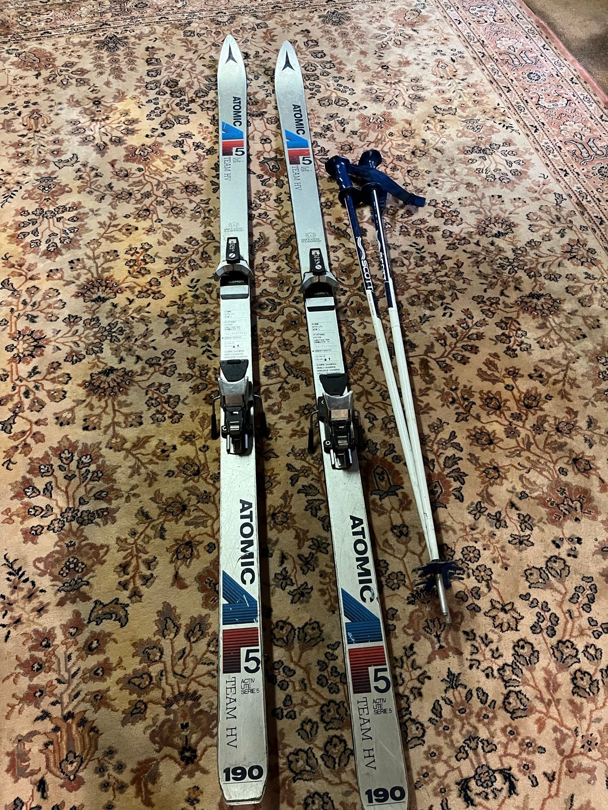 Atomic ski's 190 cm met stokken en Nordica skischoenen, Ophalen, Atomic, Skiën, Ski's