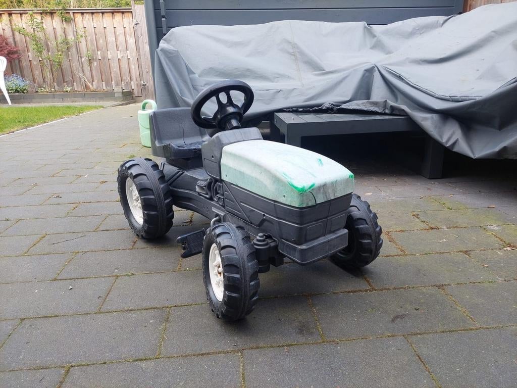 Robuuste traptractor / trapwagen voor kinderen, Kinderen en Baby's, Speelgoed | Speelgoedvoertuigen, Ophalen, Gebruikt