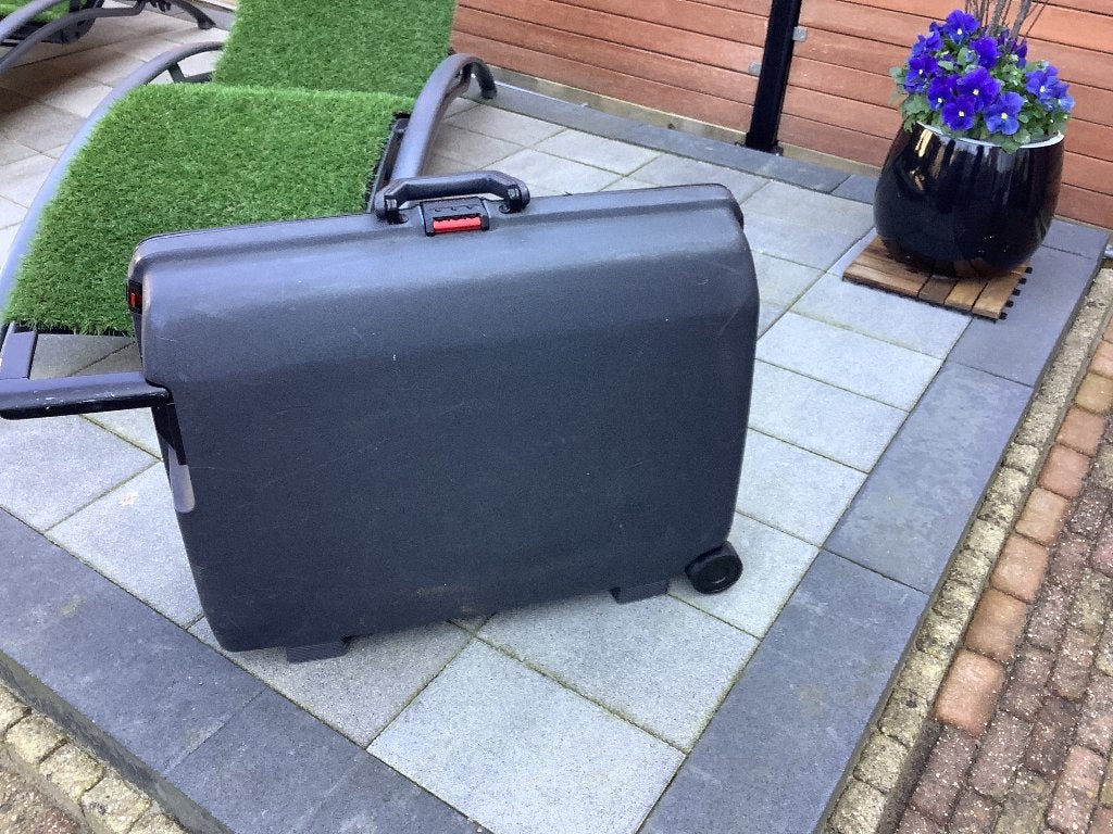 Samsonite koffer met cijferslot, Gebruikt, Hard kunststof, 45 tot 55 cm, Wieltjes