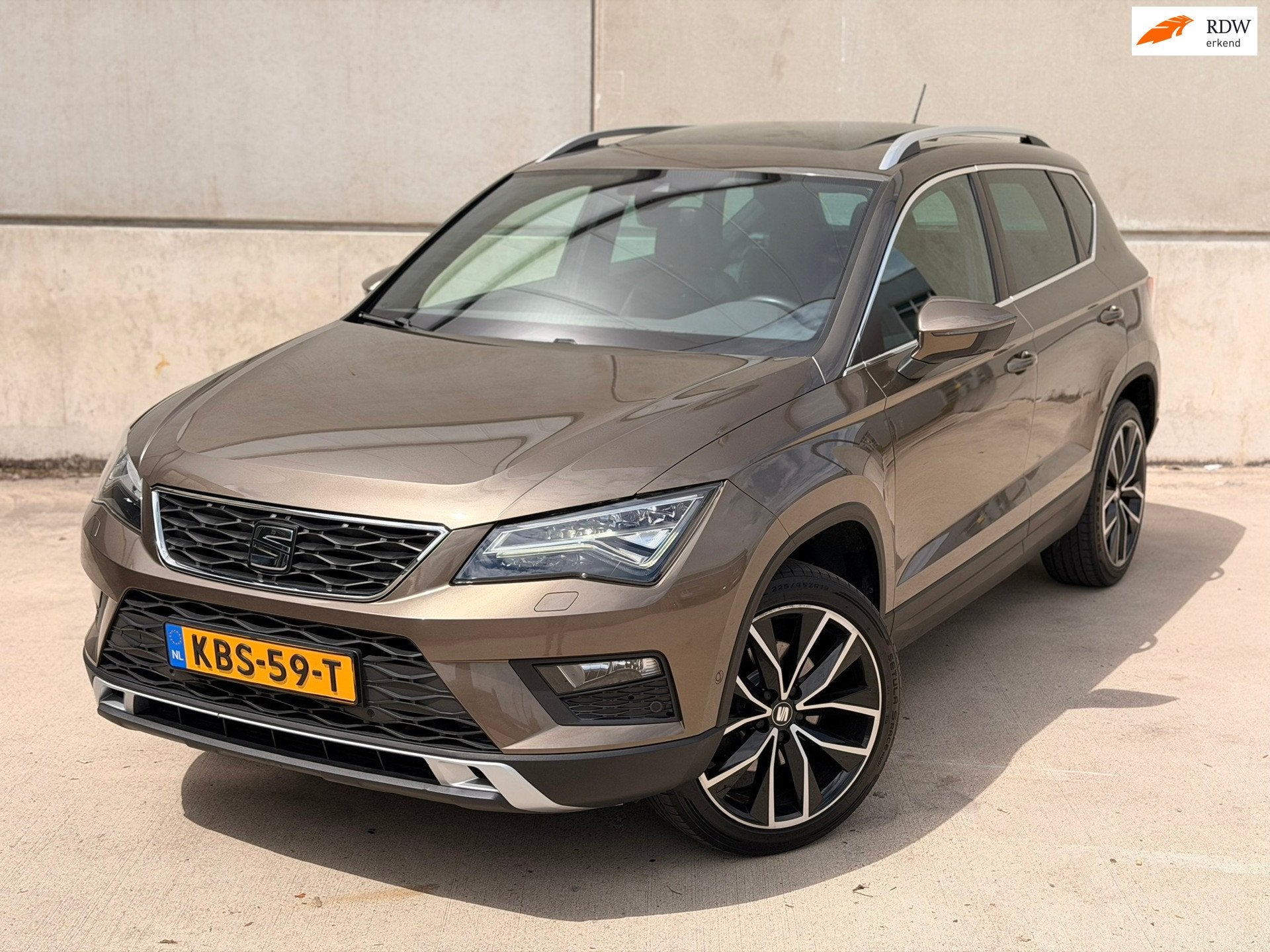 SEAT Ateca 1.4 EcoTSI Xcellence 4Drive DSG Pano Carplay Came, Auto's, Seat, Automaat, Gebruikt, 4 cilinders, Vierwielaandrijving