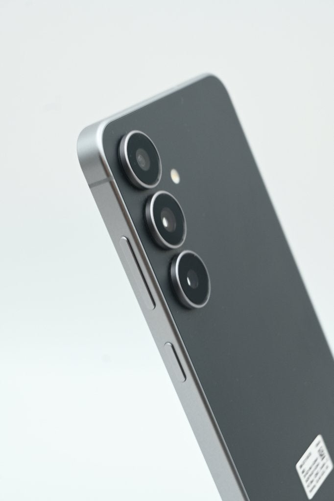 Samsung S25 FE 128GB - Zo goed als nieuw, 1x opgeladen, Samsung, Overige typen, Ophalen of Verzenden, Zo goed als nieuw