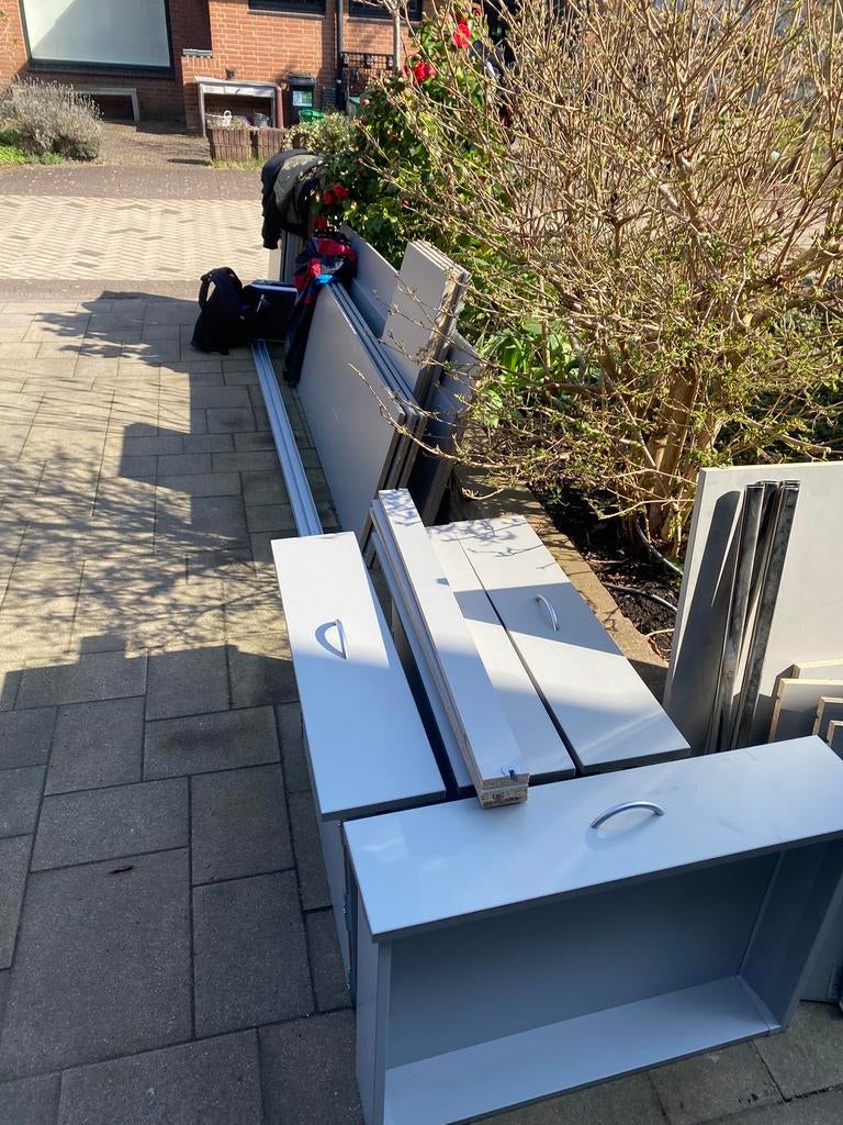 Sterke hulp bij verhuizen (zonder bus), Ophalen, Zonder vriesvak, 160 cm of meer, Minder dan 75 liter