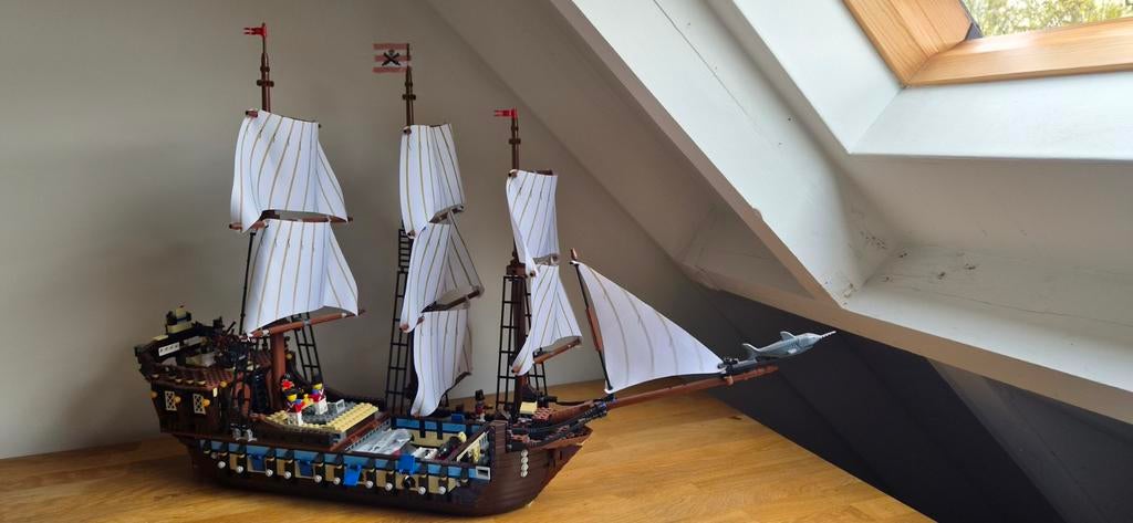 Yeshin Imperial flagship., Ophalen, Zo goed als nieuw