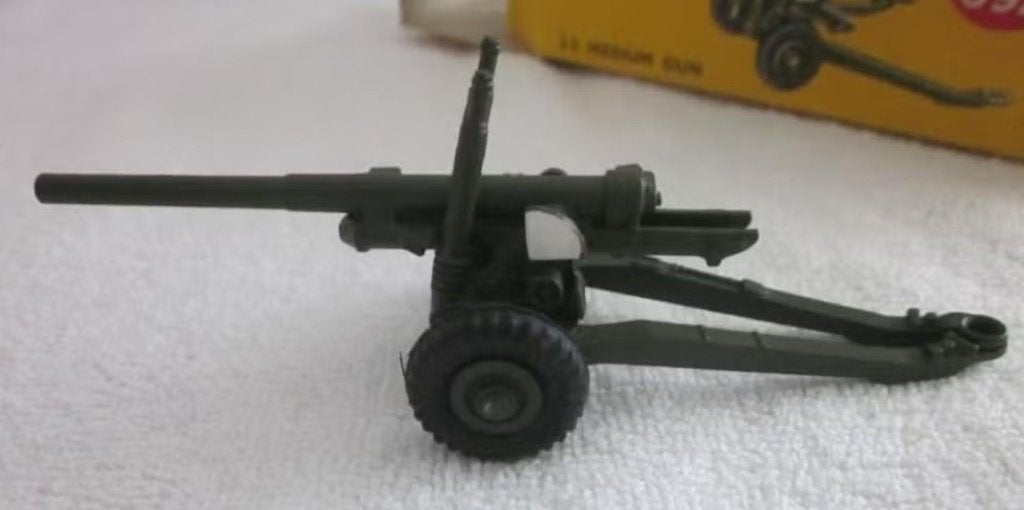 Dinky Toys 5.5 Medium Gun in originele doos mint condition 2, Ophalen of Verzenden, Zo goed als nieuw, Overige typen, Dinky Toys