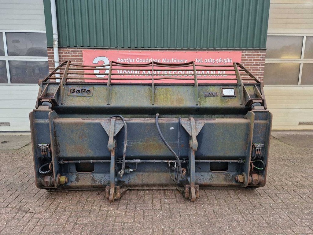 BePe - HKB-3500-2050 - Hoogkiepbak Volvo aansluiting