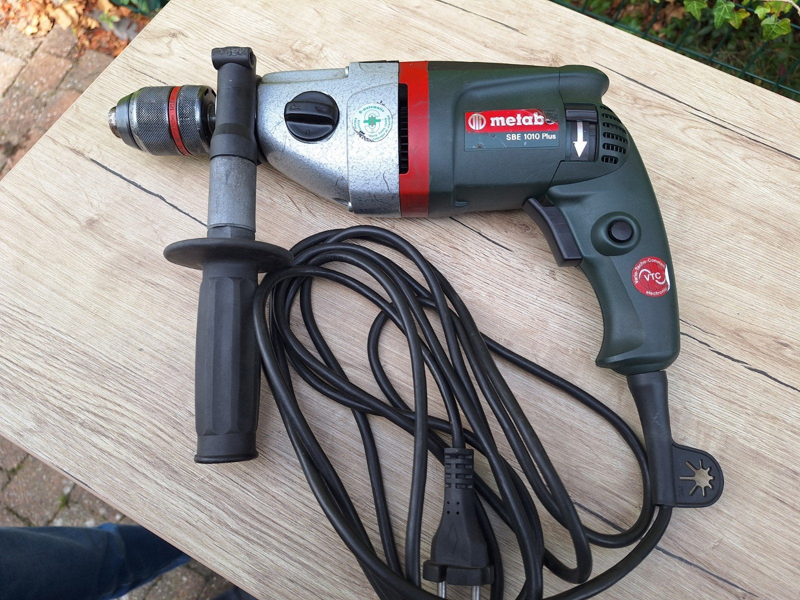 Metabo SBE 1010 Plus Klopboormachine met koffer, Doe-het-zelf en Verbouw, Klopboormechanisme, Ophalen, Boormachine, Gebruikt