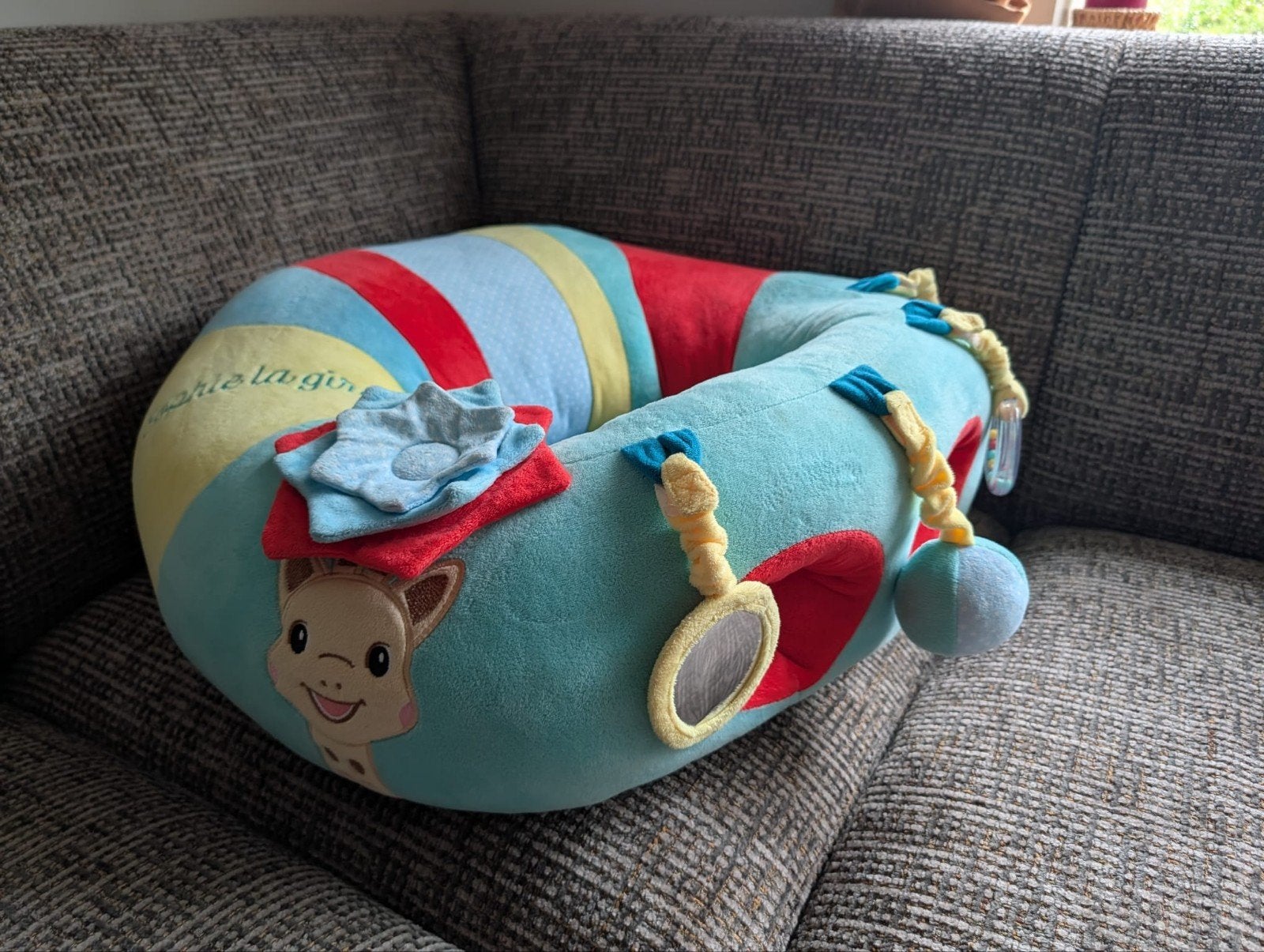 Sophie de Giraf babyzitje/speelstoel, Ophalen, Zo goed als nieuw, Overige typen