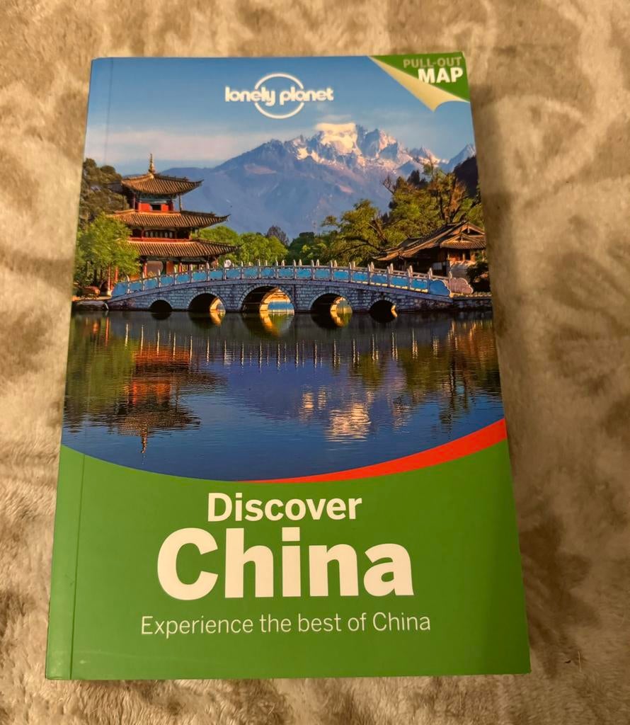 Discover China ~ Lonely Planet (boek), Lonely Planet, Ophalen of Verzenden, Zo goed als nieuw, Reisgids of -boek