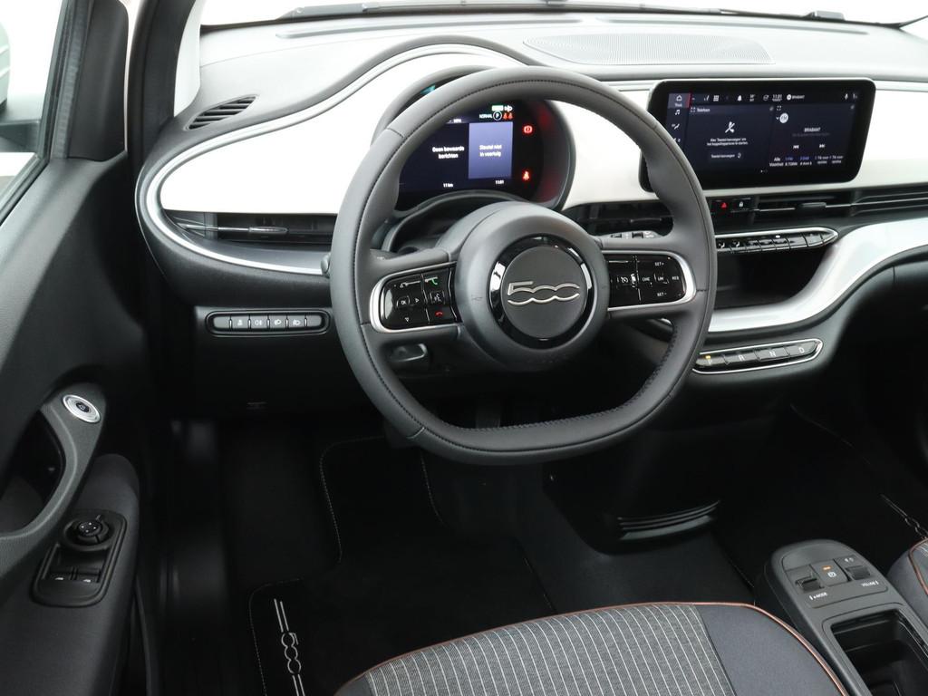 Fiat 500e Icon 42 kWh | Navigatie | Winterpack Stoelverwarmi, Auto's, Stof, 4 stoelen, Wit, Origineel Nederlands