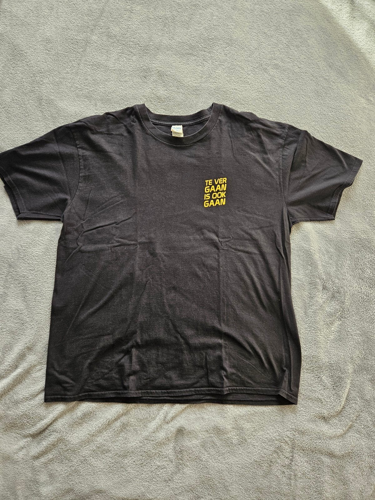 Poar neem'n T-shirt Zwart met Gele Opdruk - Maat XL, Gildan/Poar Neem'n, Zwart, Maat 56/58 (XL), Ophalen of Verzenden