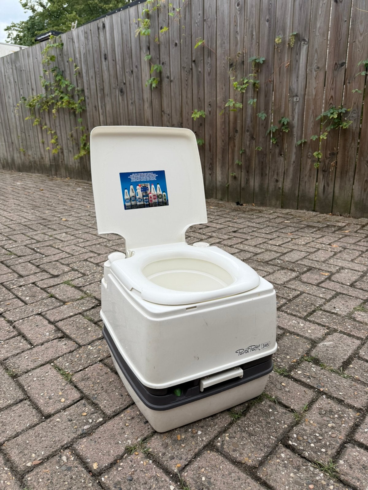 Porta Potti (portable toilet), Ophalen, Gebruikt