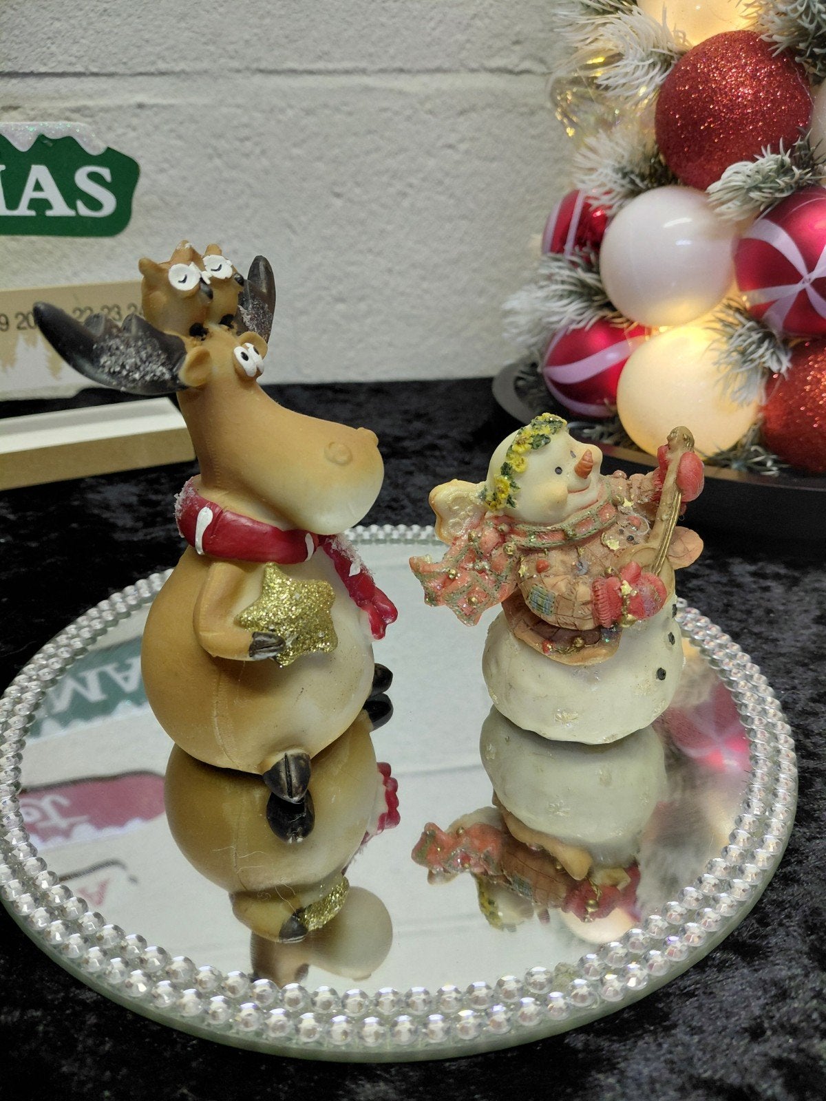2 leuke kerstbeelden, Ophalen, Zo goed als nieuw