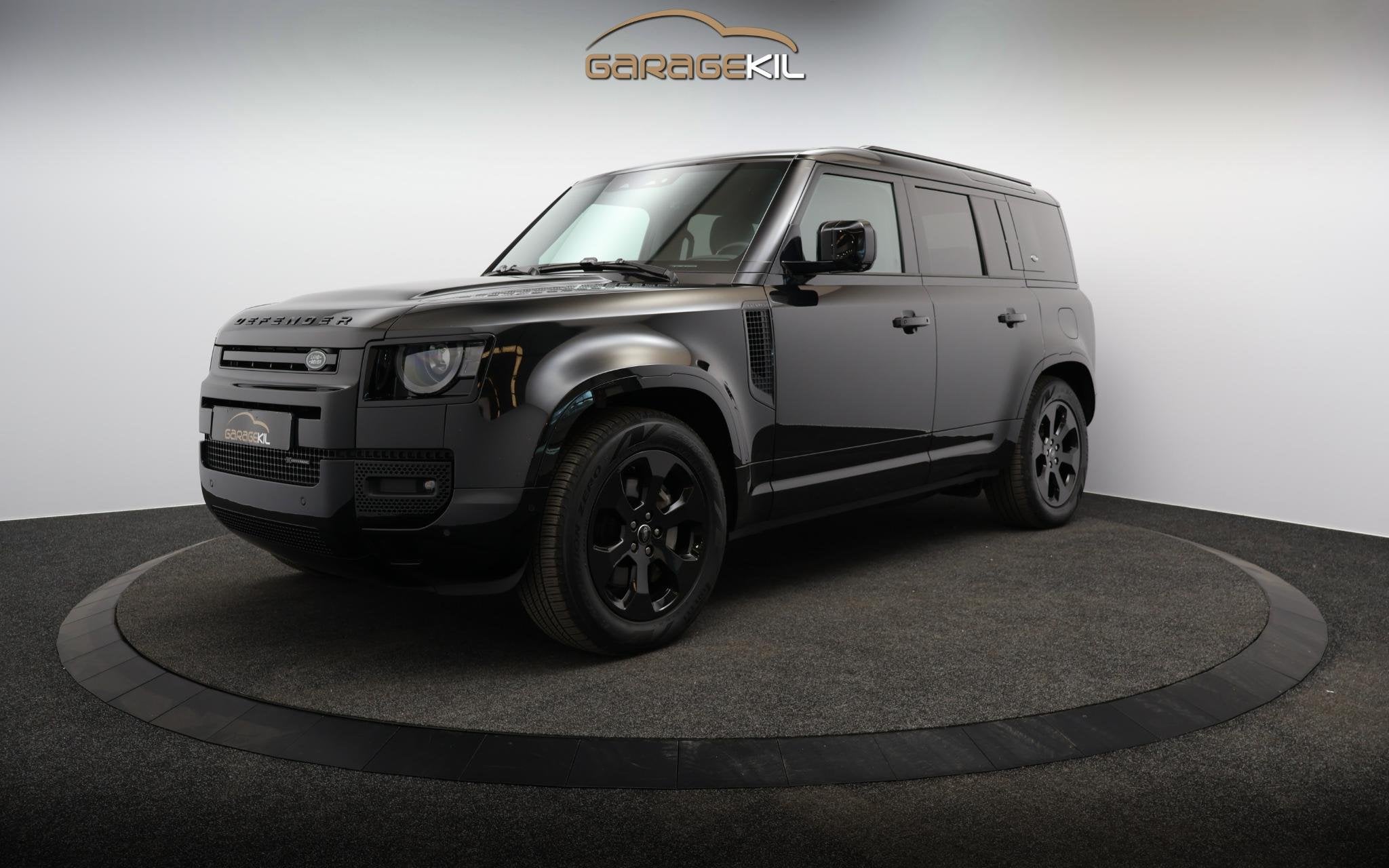 Land Rover Defender 110 2.0 P400e 110 X-Dynamic SE Dealer on, Auto's, Land Rover, Automaat, 404 pk, Gebruikt, 3000 kg