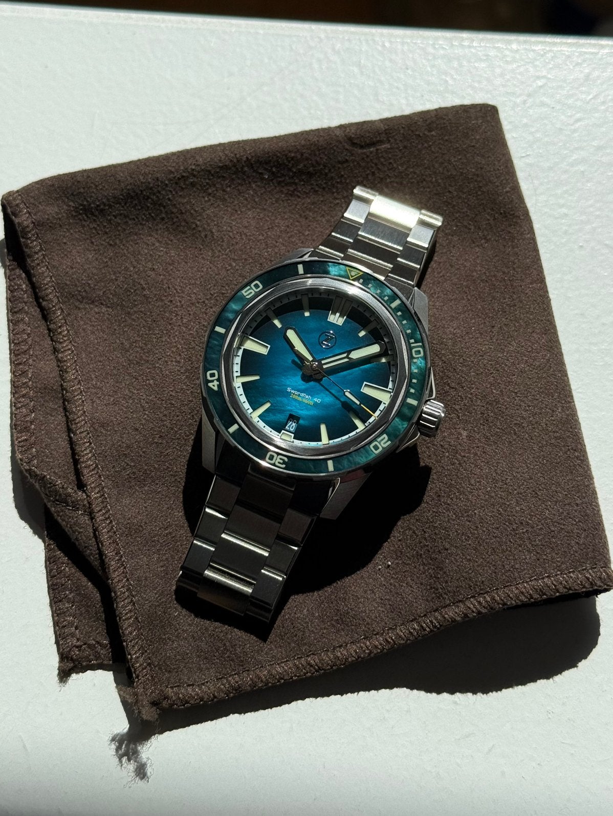 Zelos Swordfish 40mm Teal Blue Mother of Pearl., Sieraden, Tassen en Uiterlijk, Horloges | Heren, Overige merken, Staal, Staal