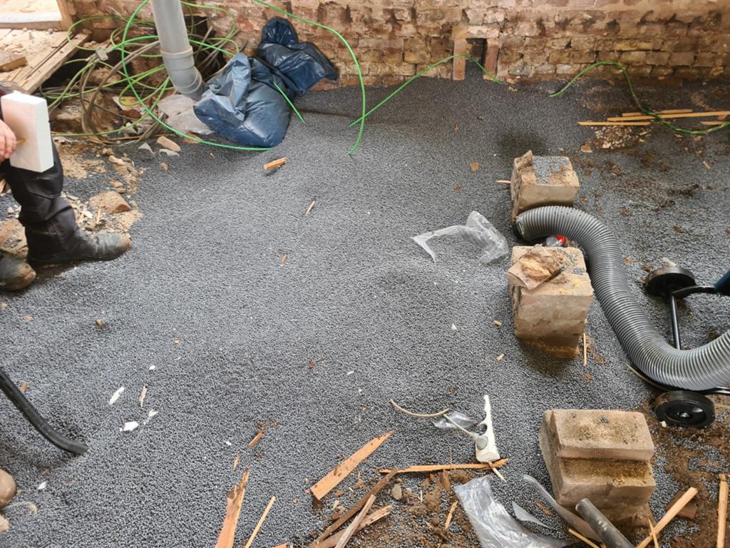 EPS isolatiekorrels voor vloerisolatie, Gebruikt, 12 cm of meer, Ophalen of Verzenden, 15 m² of meer