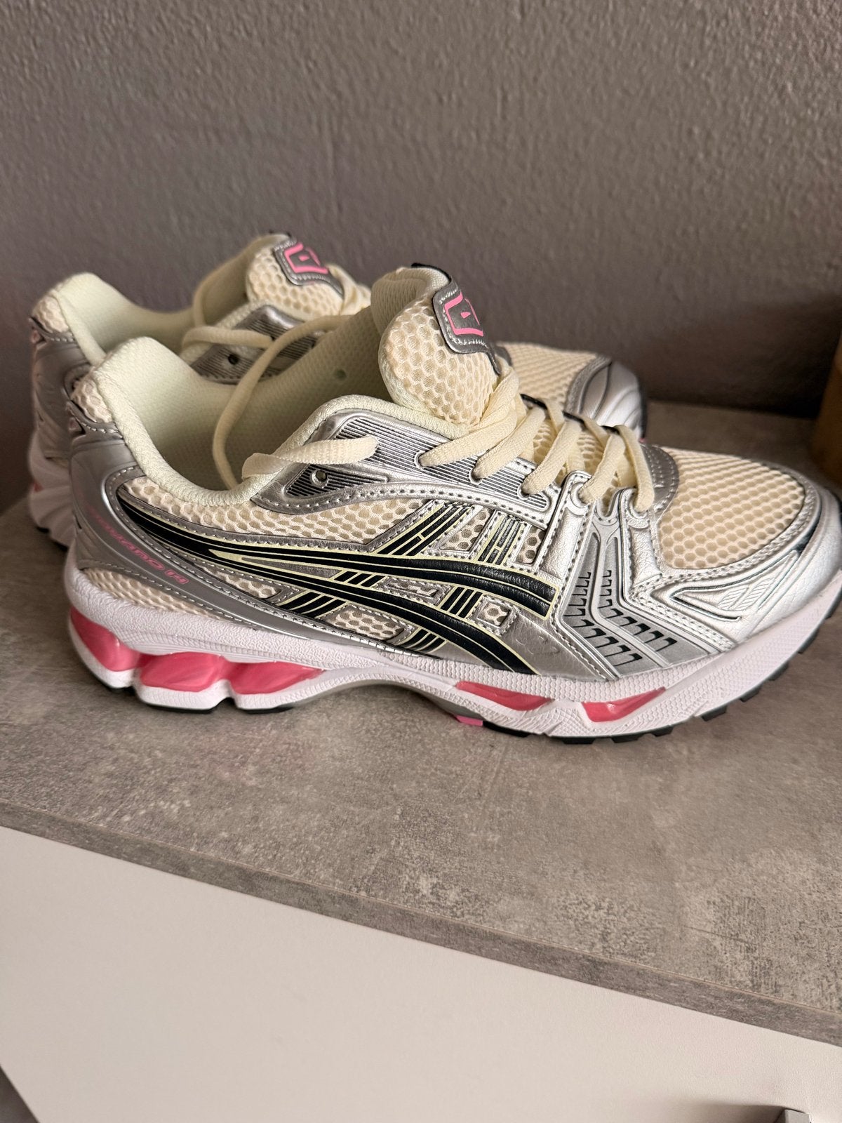 ASICS Gel-Kayano 14 Sneakers - Zilver/Roze, Overige kleuren, Nieuw, Ophalen of Verzenden, Sneakers of Gympen