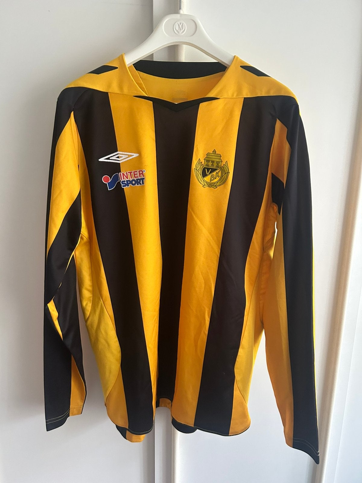 Voetbalshirt voetbal shirt Växjö BK Zweden wedstrijdshirt, Ophalen of Verzenden, Zo goed als nieuw, Buitenlandse clubs, Shirt