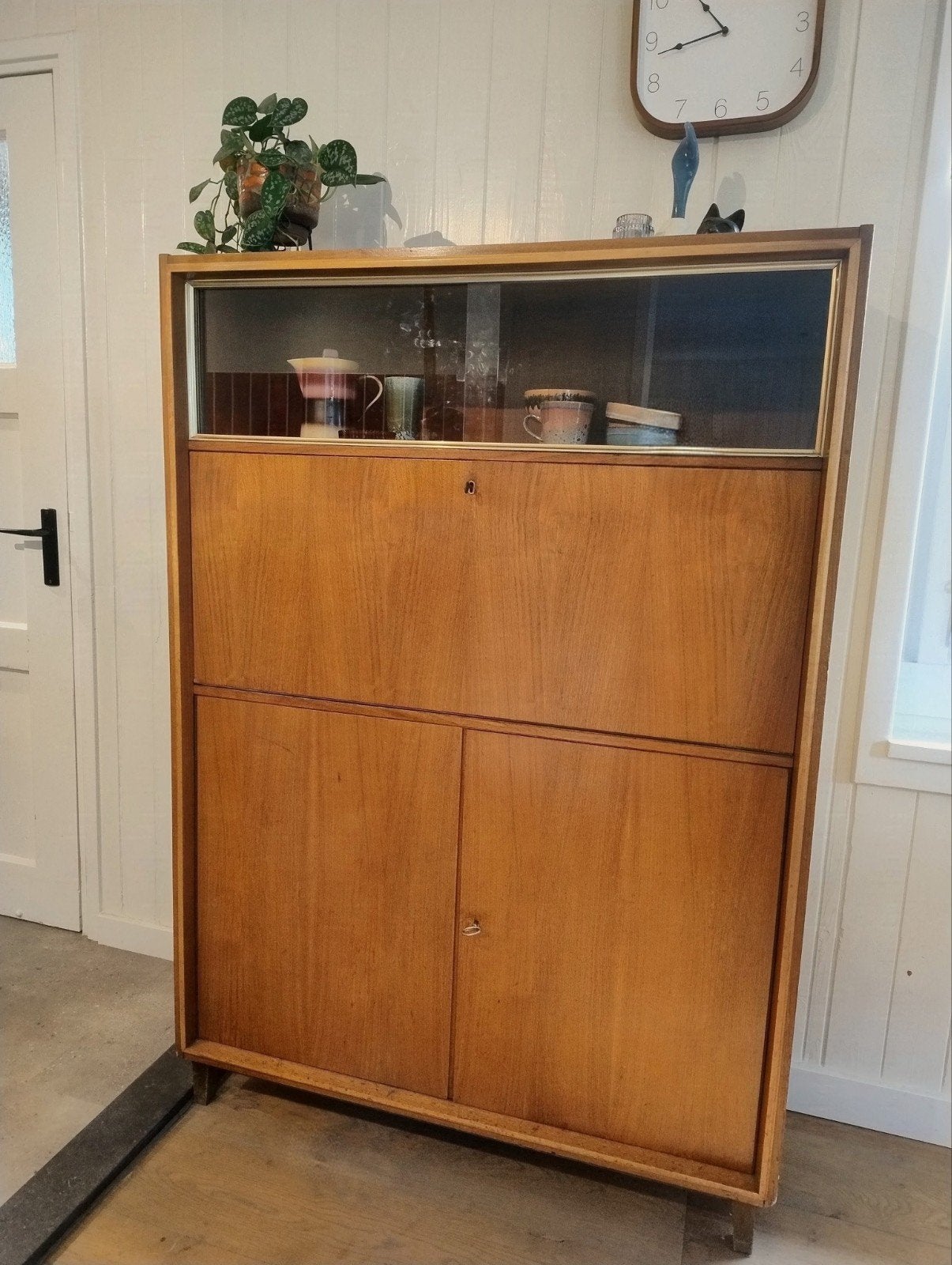 Vintage sixties/seventies highboard, Ophalen, Gebruikt