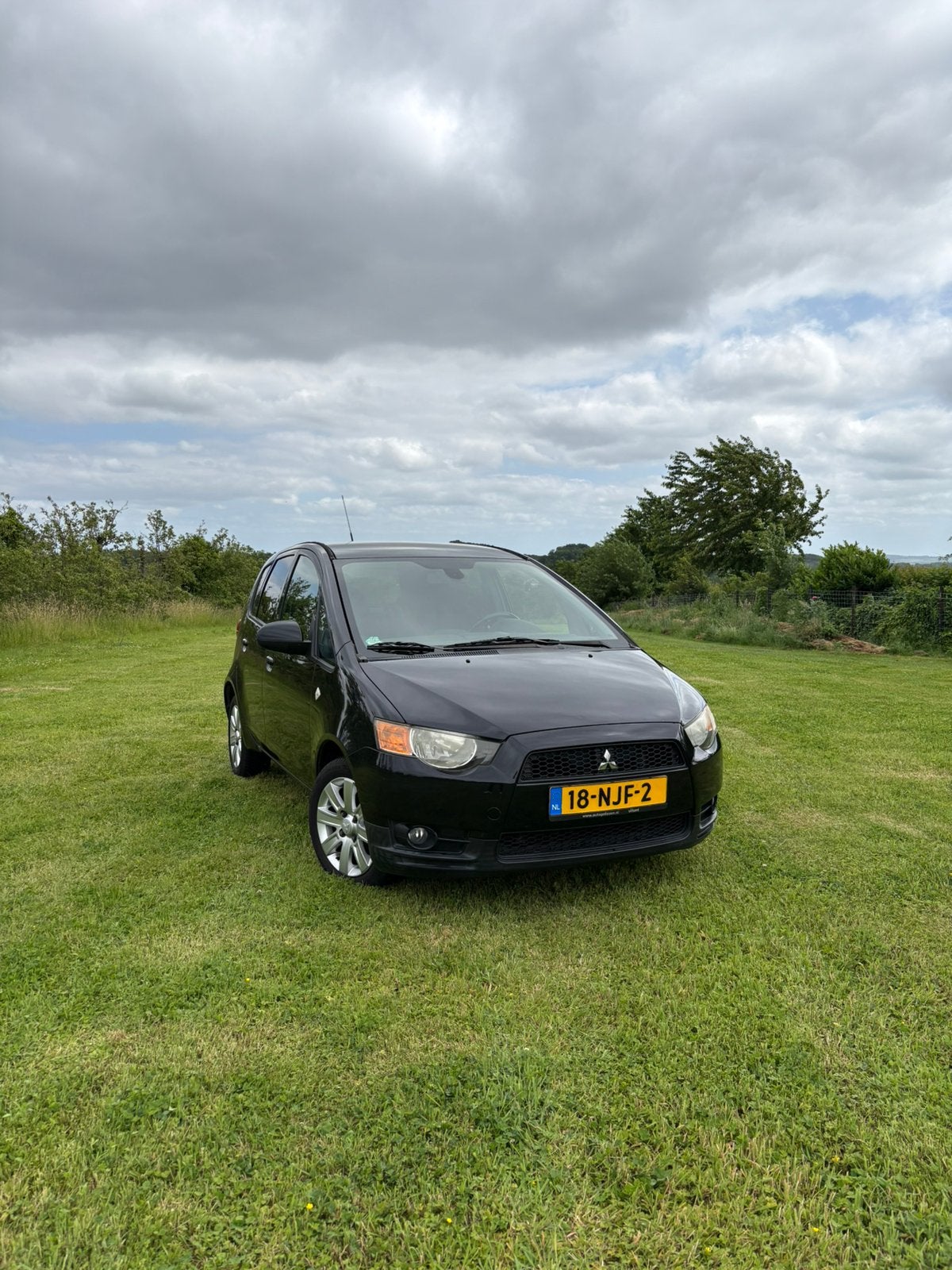 Mitsubishi Colt 1.3 5-DR 2010 Zwart, Auto's, Voorwielaandrijving, 31 €/maand, Origineel Nederlands, Handgeschakeld