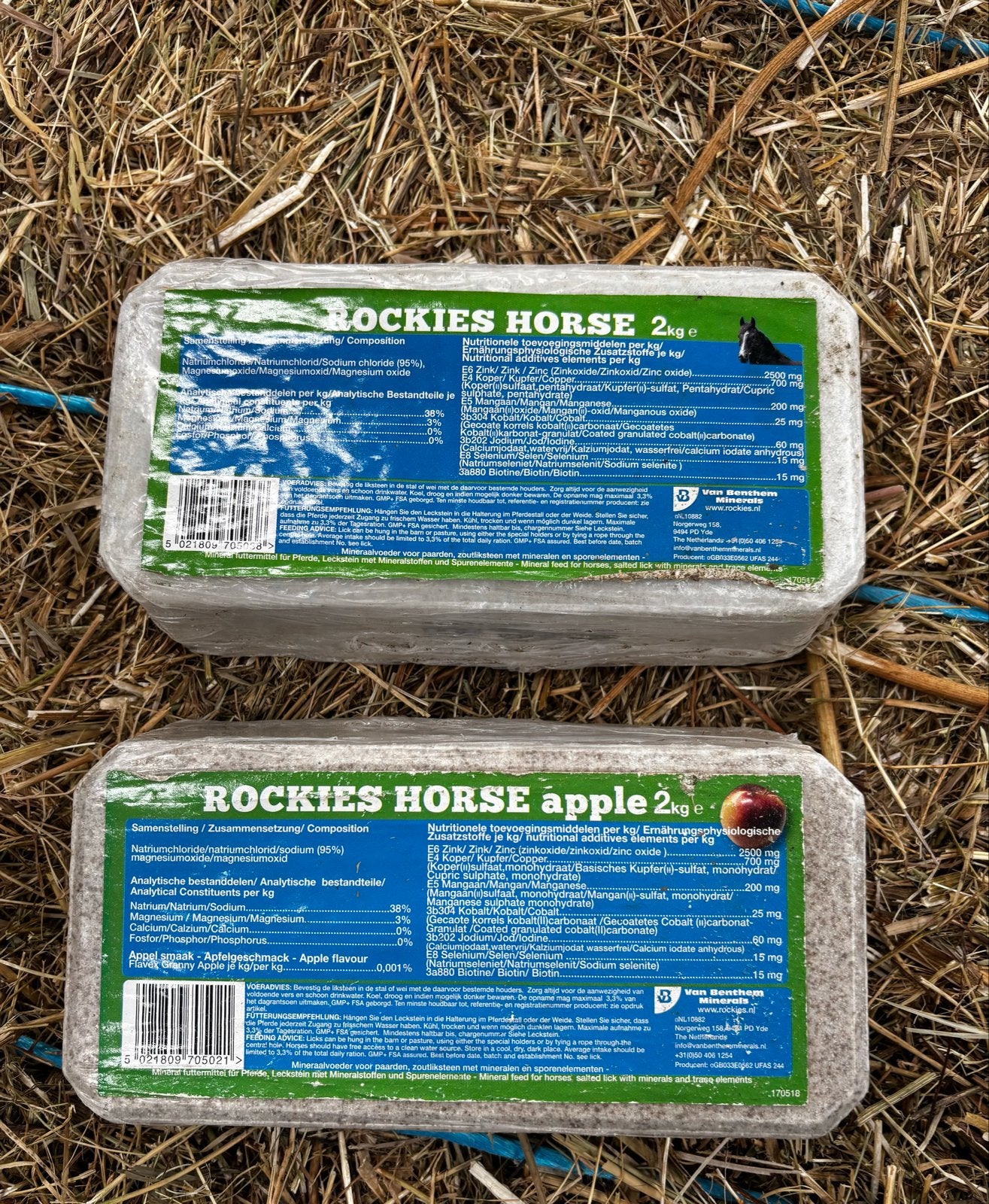 Partij 87 Rockies paarden likstenen 2 kg appel en naturel, Ophalen, Nieuw, Overige soorten