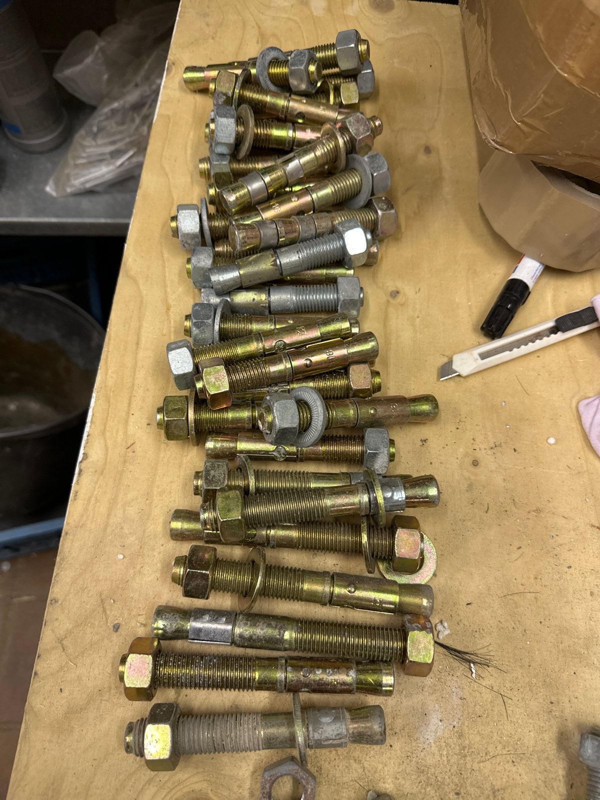 Ankers div.m16, Ophalen of Verzenden, Nieuw, 100 tot 250 mm, Bouten of Moeren