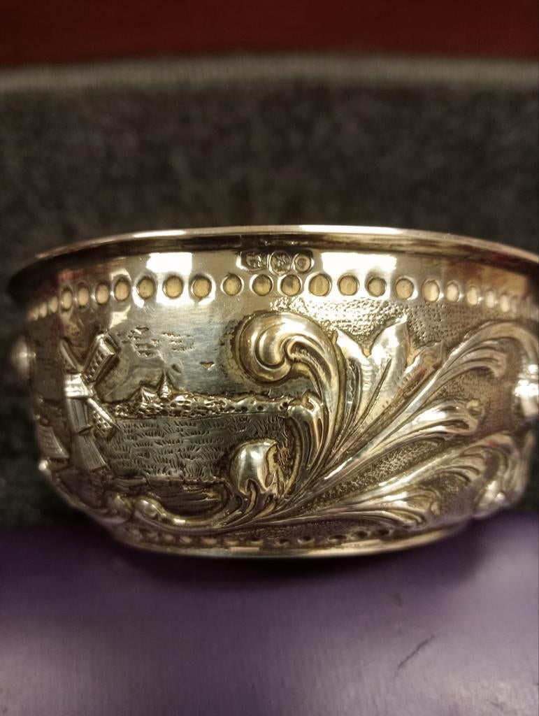 Antieke Zilveren Kom 2e Gehalte met Hollandse Scènes, Antiek en Kunst, Ophalen of Verzenden, Zilver