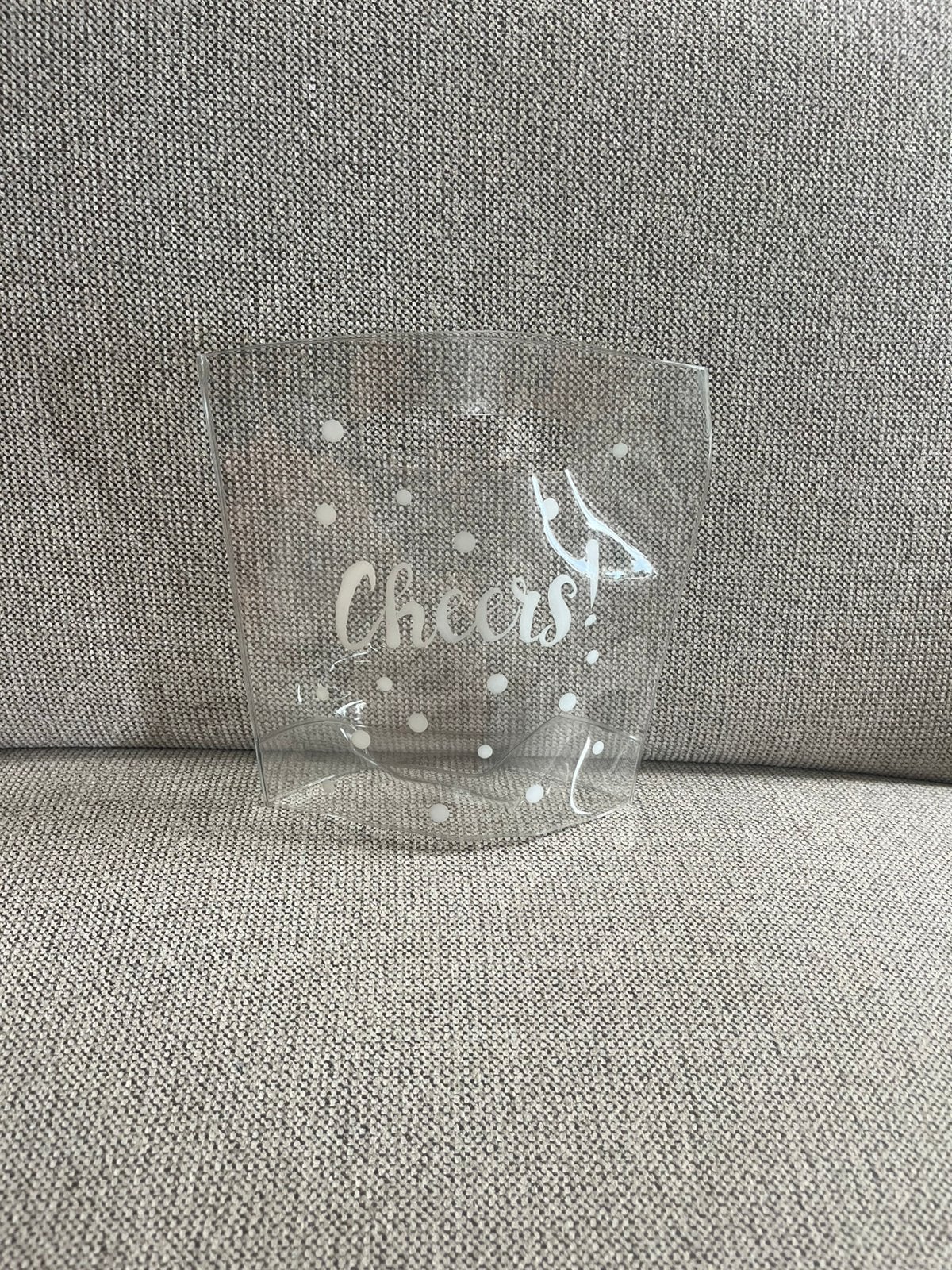 Te koop: plastic wijnkoeler/tas Rivièra Maison Cheers!, Huis en Inrichting, Woonaccessoires | Overige, Ophalen of Verzenden, Nieuw
