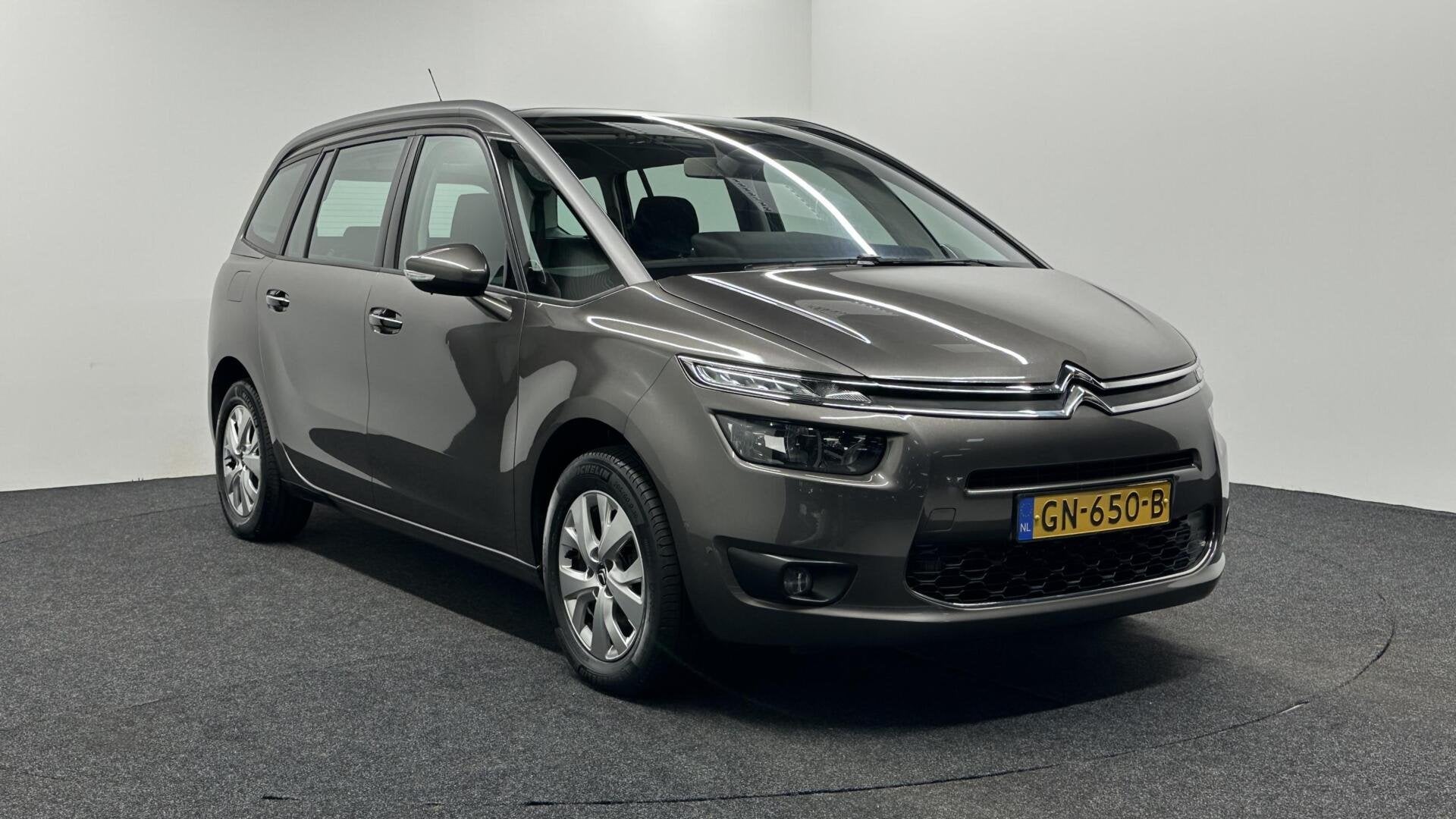 Citroen C4 Grand Picasso 1.2 PureTech Business TREKHAAK NAVI, Auto's, Voorwielaandrijving, 1350 kg, Stof, Gebruikt