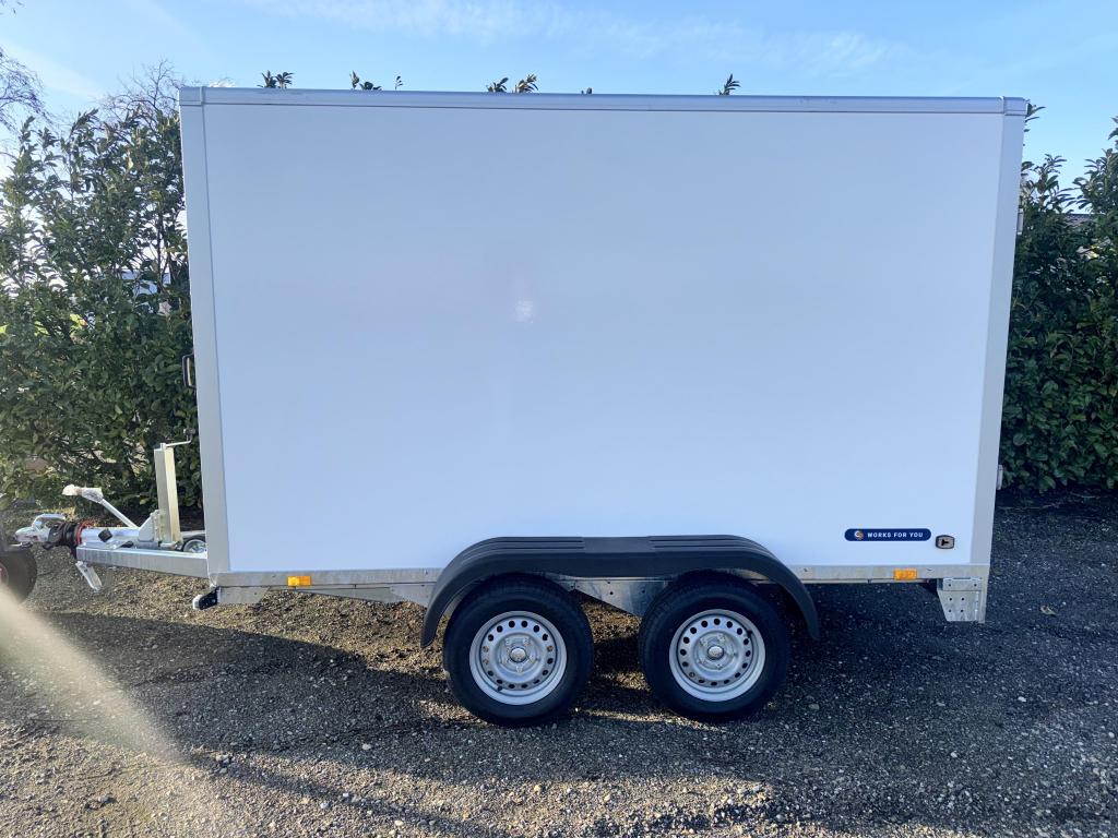 NIEUW Saris XL gesloten aanhangwagen 306cm + LED pakket.