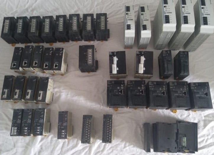 Omron plc kaarten voeding Phoenix contact, Hobby en Vrije tijd, Elektronica-componenten, Ophalen of Verzenden, Zo goed als nieuw