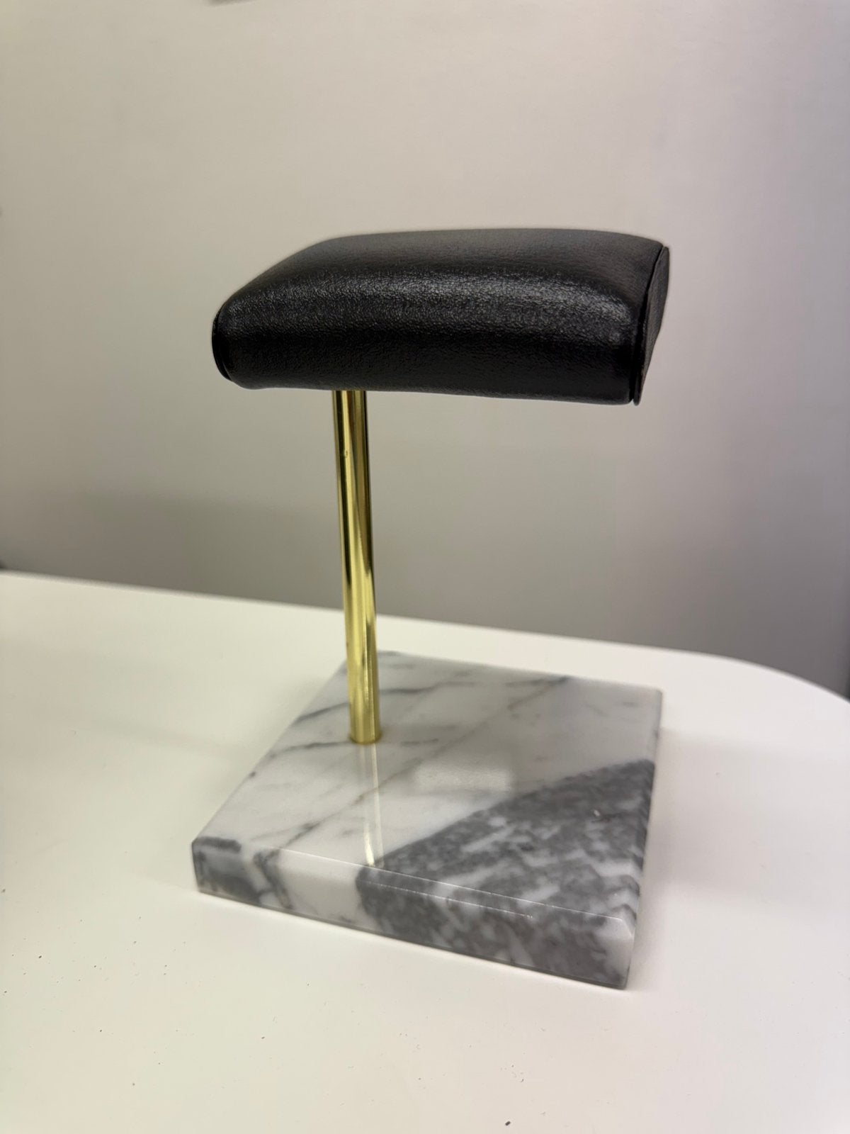 Marble Jewelry Display Stand – Luxury Watch/ Bracelet Holder, Zwart, Nieuw, Ophalen of Verzenden, Steen of Mineraal