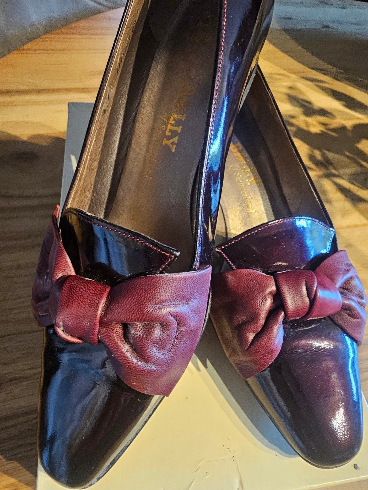 Bally instappers met strik - Maat 37, Ophalen of Verzenden