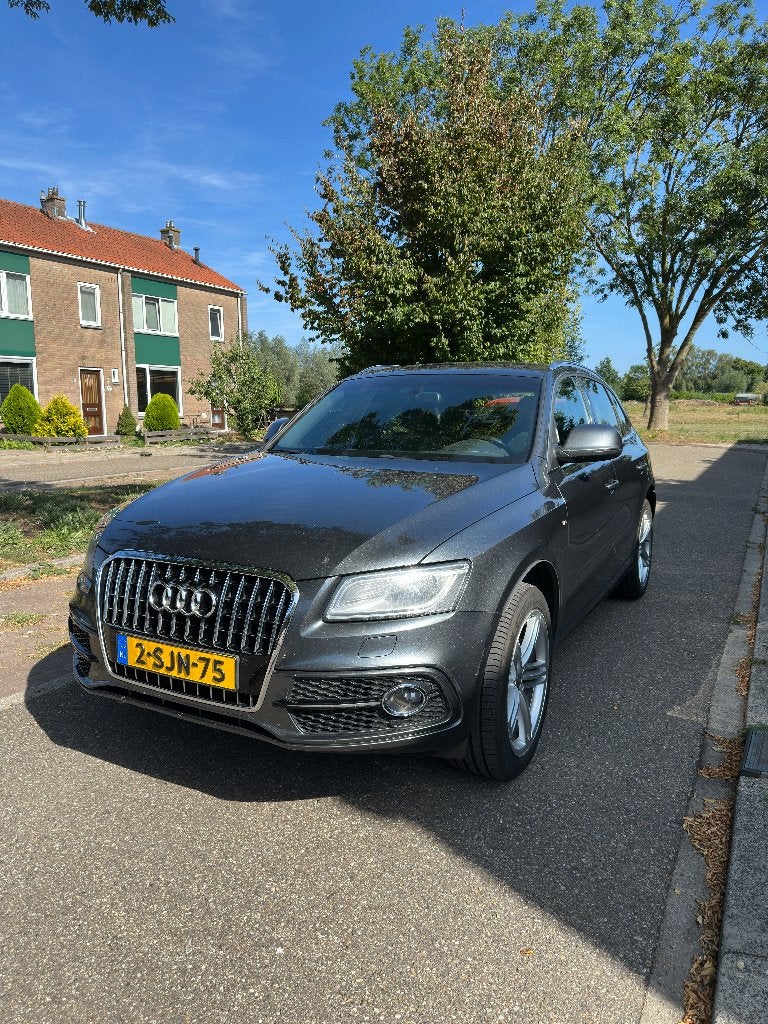 Audi Q5 2.0 Tfsi Quattro 165KW Tiptr 2013 Grijs Automaat, Auto's, Audi, 1730 kg, 4 cilinders, Leder en Stof, Origineel Nederlands