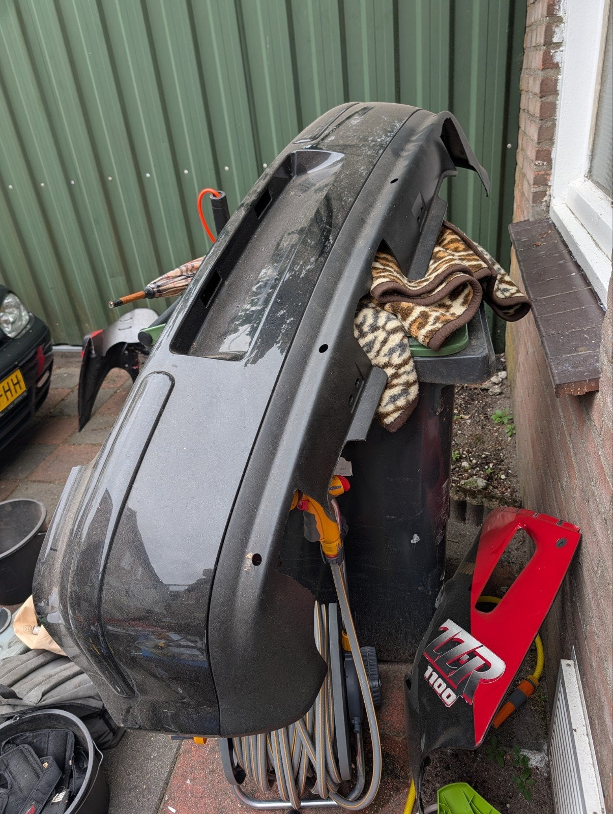Golf 4 Achterbumper LC9Z Black Magic met gebruikerssporen, Ophalen