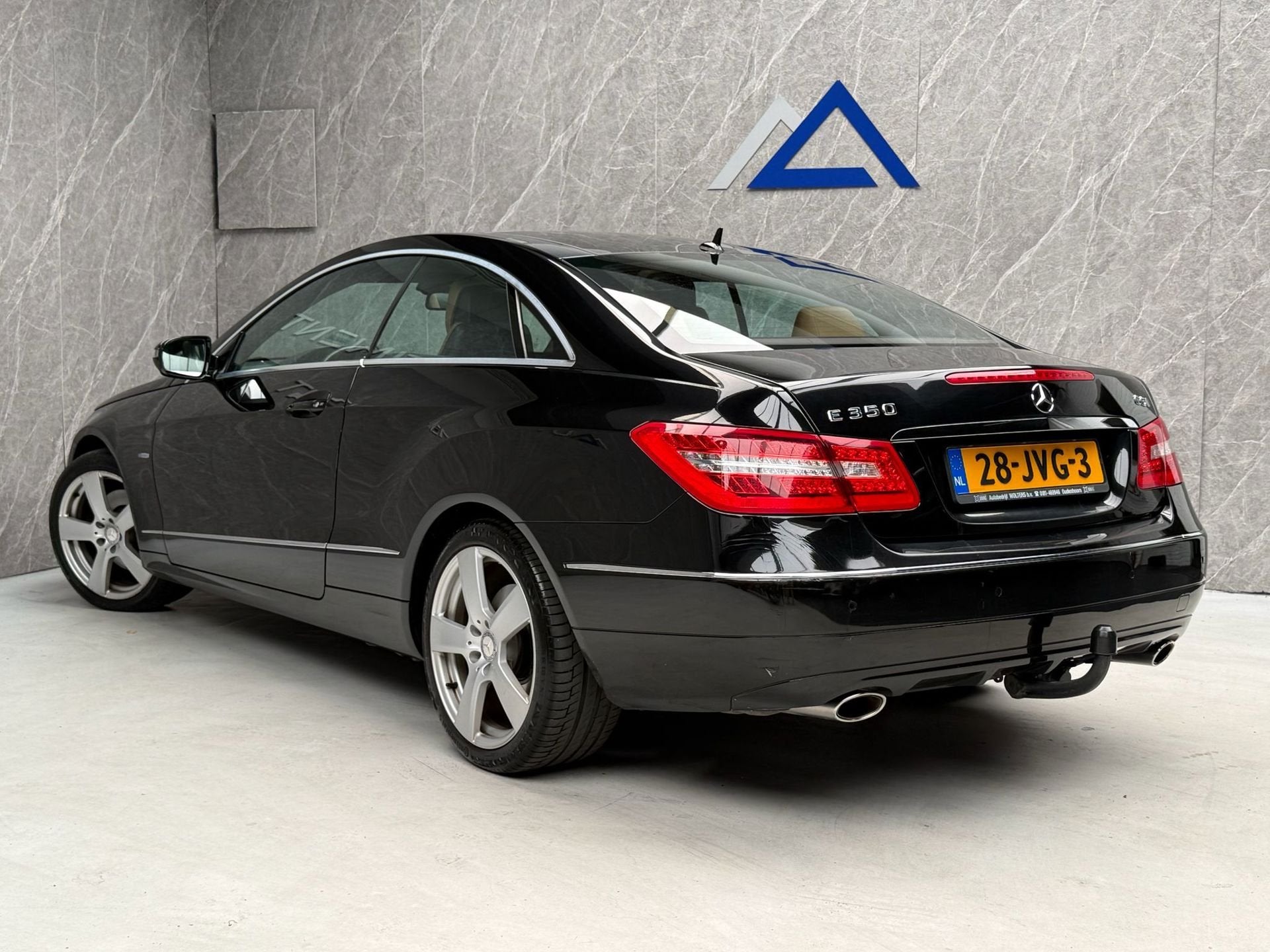 Mercedes-Benz E-klasse Coupé 350 CGI 293 PK / NAP / 2e Eige, Auto's, Mercedes-Benz, Automaat, Euro 5, Achterwielaandrijving, 4 stoelen