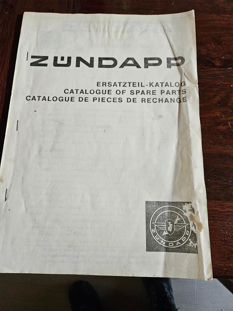 Zundapp Bromfiets Onderdelencatalogus - December 1972, Fietsen en Brommers, Ophalen of Verzenden