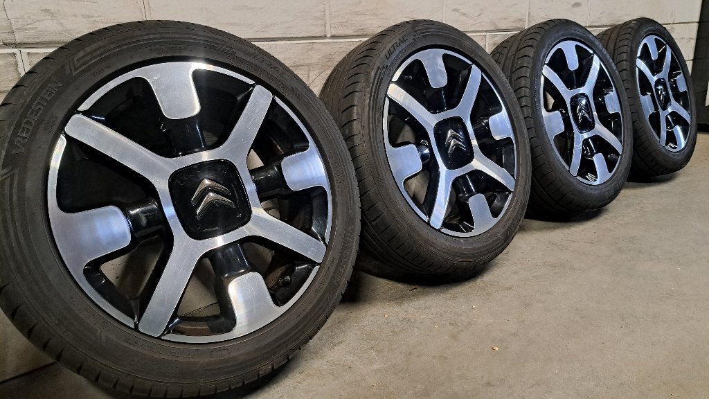 Bi-color velgen C4 Cactus C3 Partner Berlingo 205/50/17, Auto-onderdelen, Banden en Velgen, Gebruikt, Banden en Velgen, 17 inch