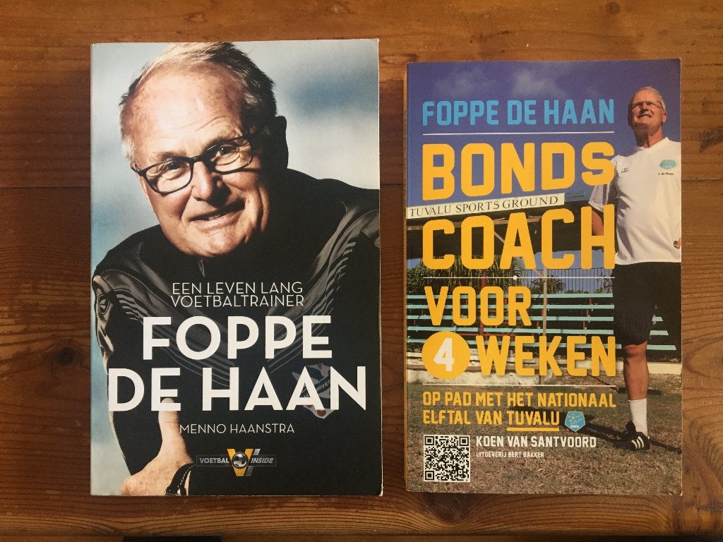 voetbalboeken- Foppe de Haan- 2 stuks, Ophalen of Verzenden, Zo goed als nieuw, Balsport