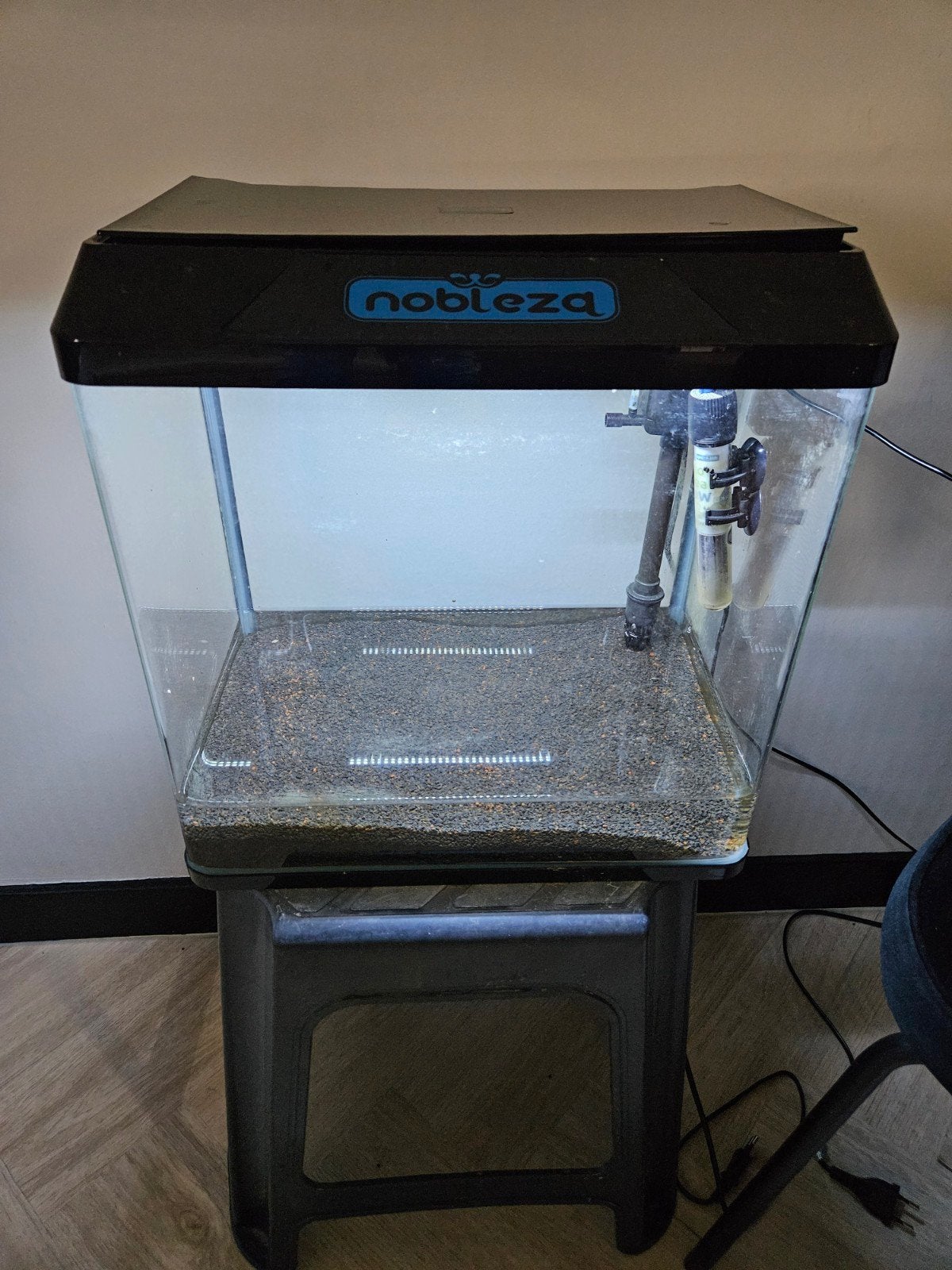 Aquarium starterset. Helemaal compleet, Dieren en Toebehoren, Ophalen, Zo goed als nieuw, Leeg aquarium, Overige merken