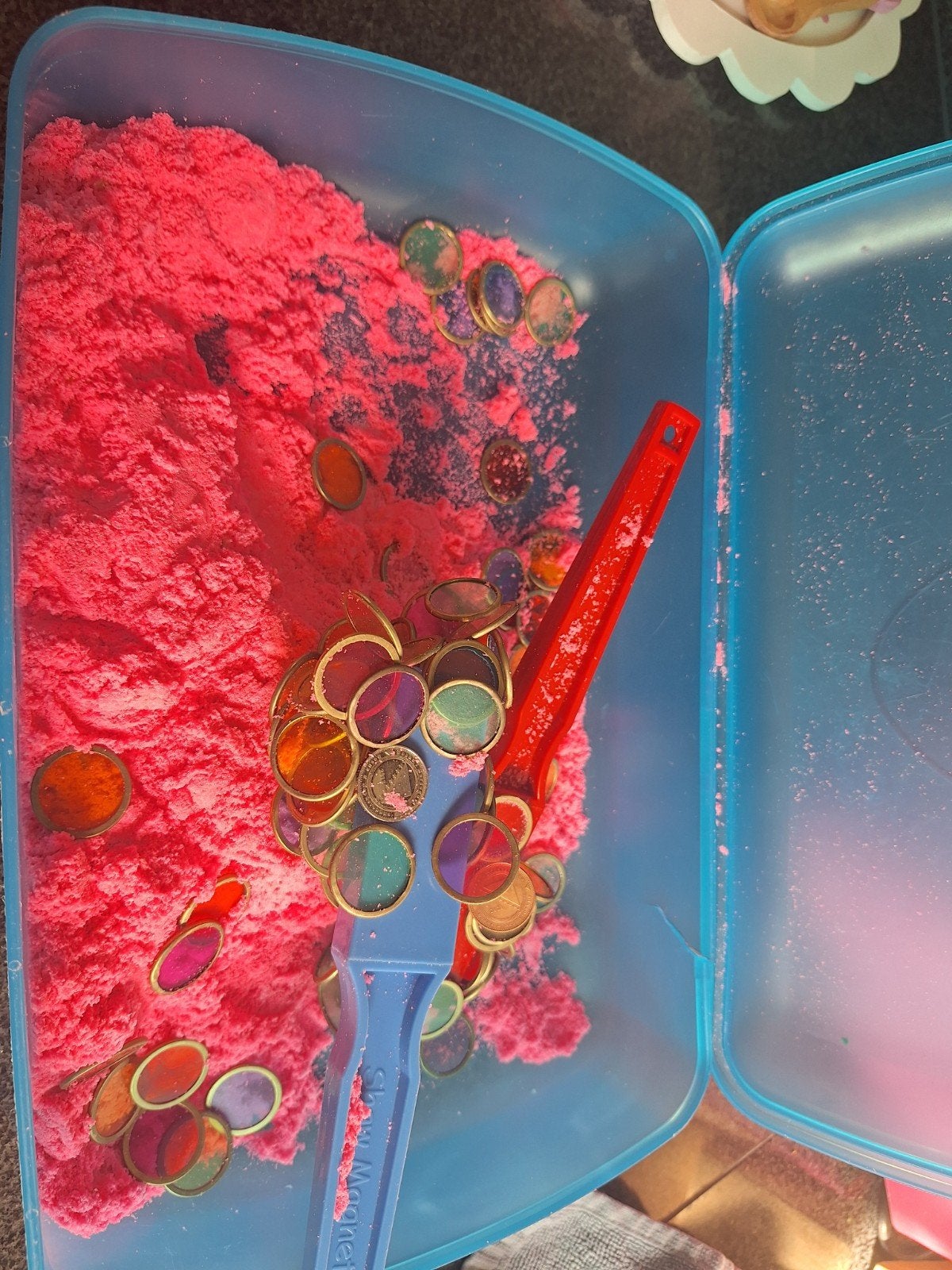 Magnetisch speelgoed met kinetisch zand, Ophalen, Zo goed als nieuw, Knutselen