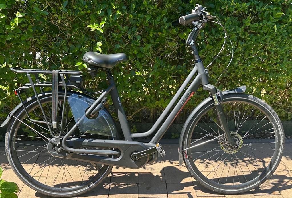 Stella Vicenza Black MDS Premium, Wielen 28, extra batterij, Gebruikt, Versnellingen, 56 cm of meer, Schijfrem