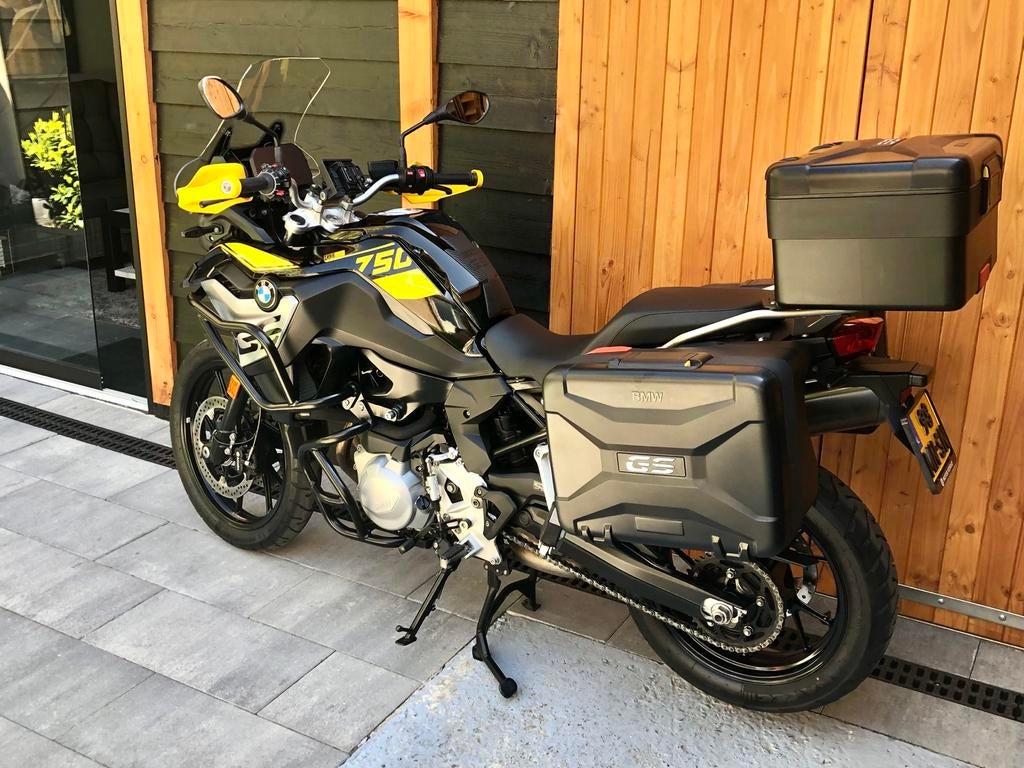 BMW F750GS -zeer conpleet en zgan, 750 cc, 2 cilinders, Handvatverwarming, Motorrijbewijs A