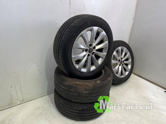 Velgen set + banden van een Opel Astra, Gebruikt, -, -, Ophalen of Verzenden